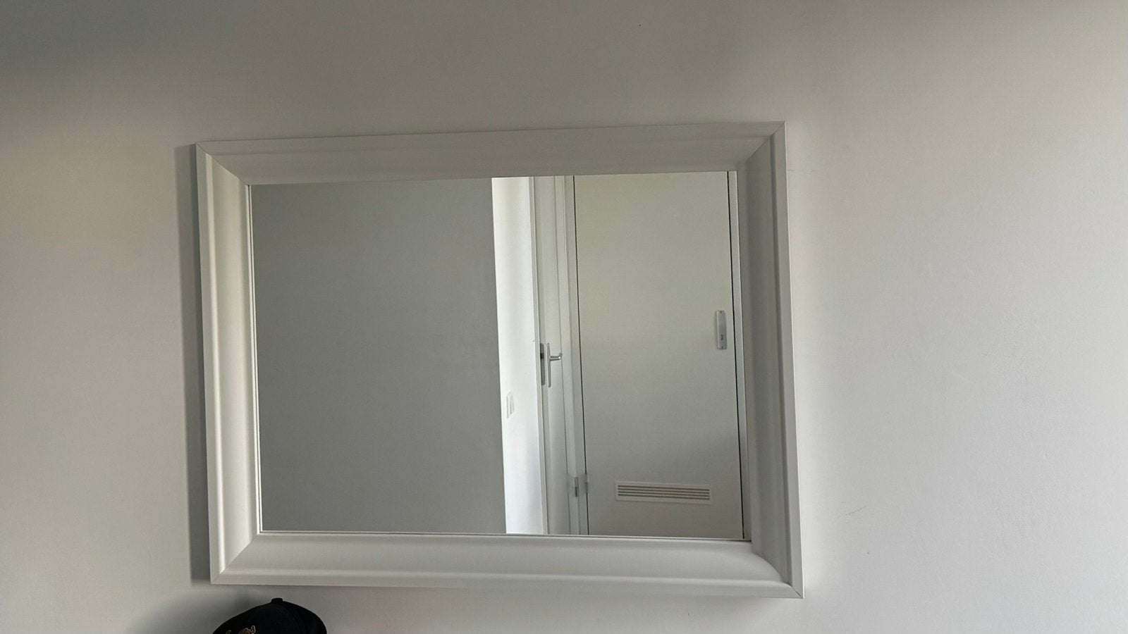 Witte IKEA spiegel, Huis en Inrichting, Woonaccessoires | Spiegels, Ophalen, Minder dan 50 cm, Zo goed als nieuw, Minder dan 100 cm