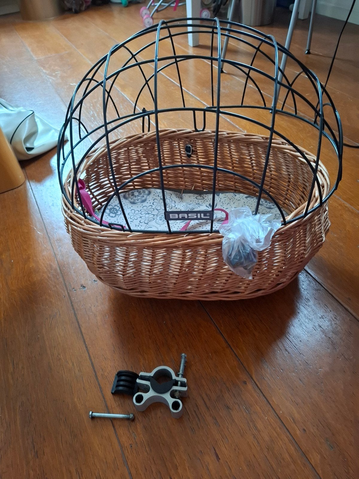 Fijne fietsmand voor kleine hond., Dieren en Toebehoren, Ophalen of Verzenden, Gebruikt
