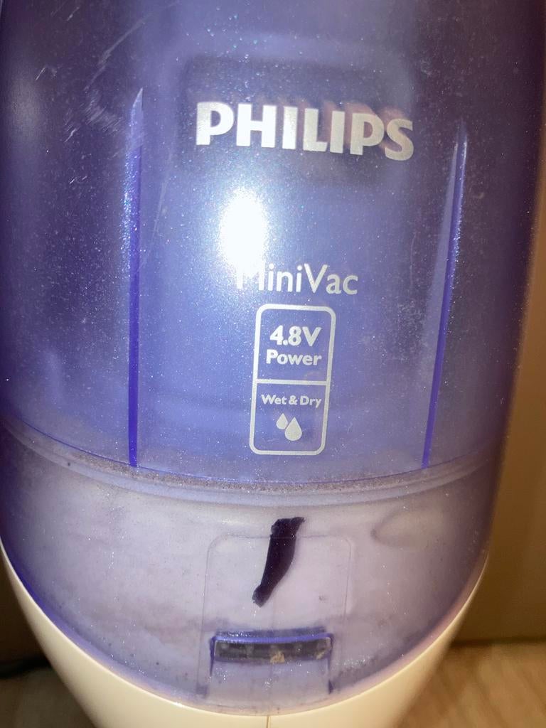 Philips MiniVac 4.8V Wet & Dry kruimeldief, Gebruikt, Kruimeldief, Ophalen of Verzenden, Minder dan 1200 watt