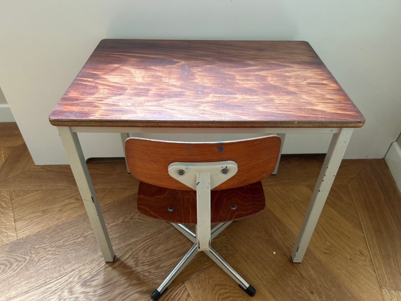 Vintage kinder bureau met stoel voor peuter/kleuter, Kinderen en Baby's, Ophalen, Gebruikt, Tafel(s) en Stoel(en)