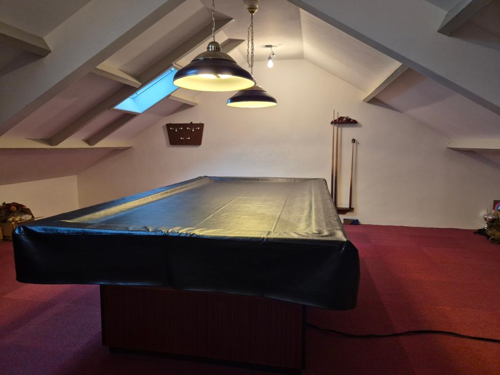 Biljart tafel Verhoeven 115cm x 230cm keurig, Ophalen, Zo goed als nieuw, Biljarttafel
