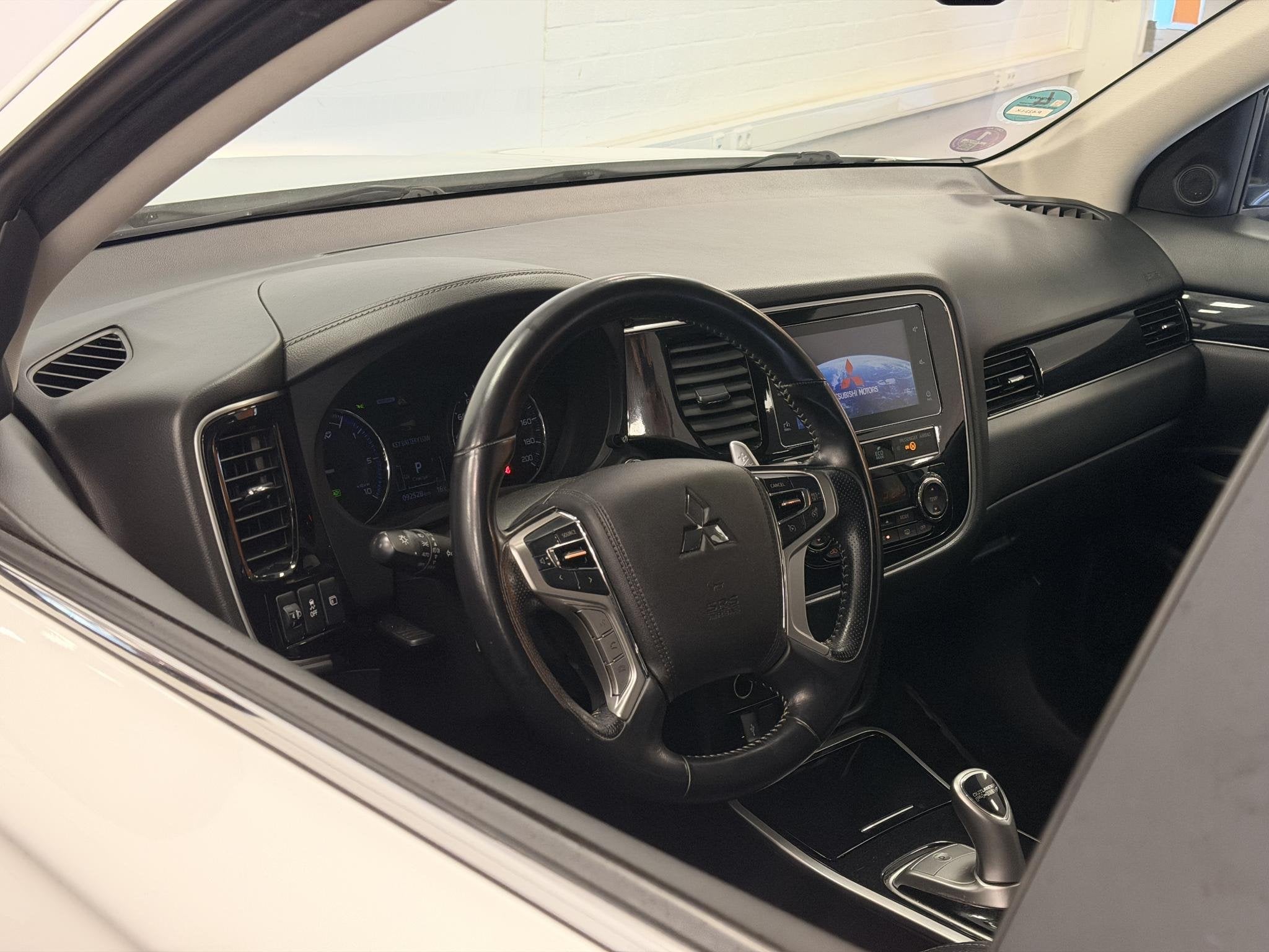 Mitsubishi Outlander 2.4 PHEV S-Edition | Trekhaak |, Automaat, Euro 6, 4 cilinders, Bedrijf