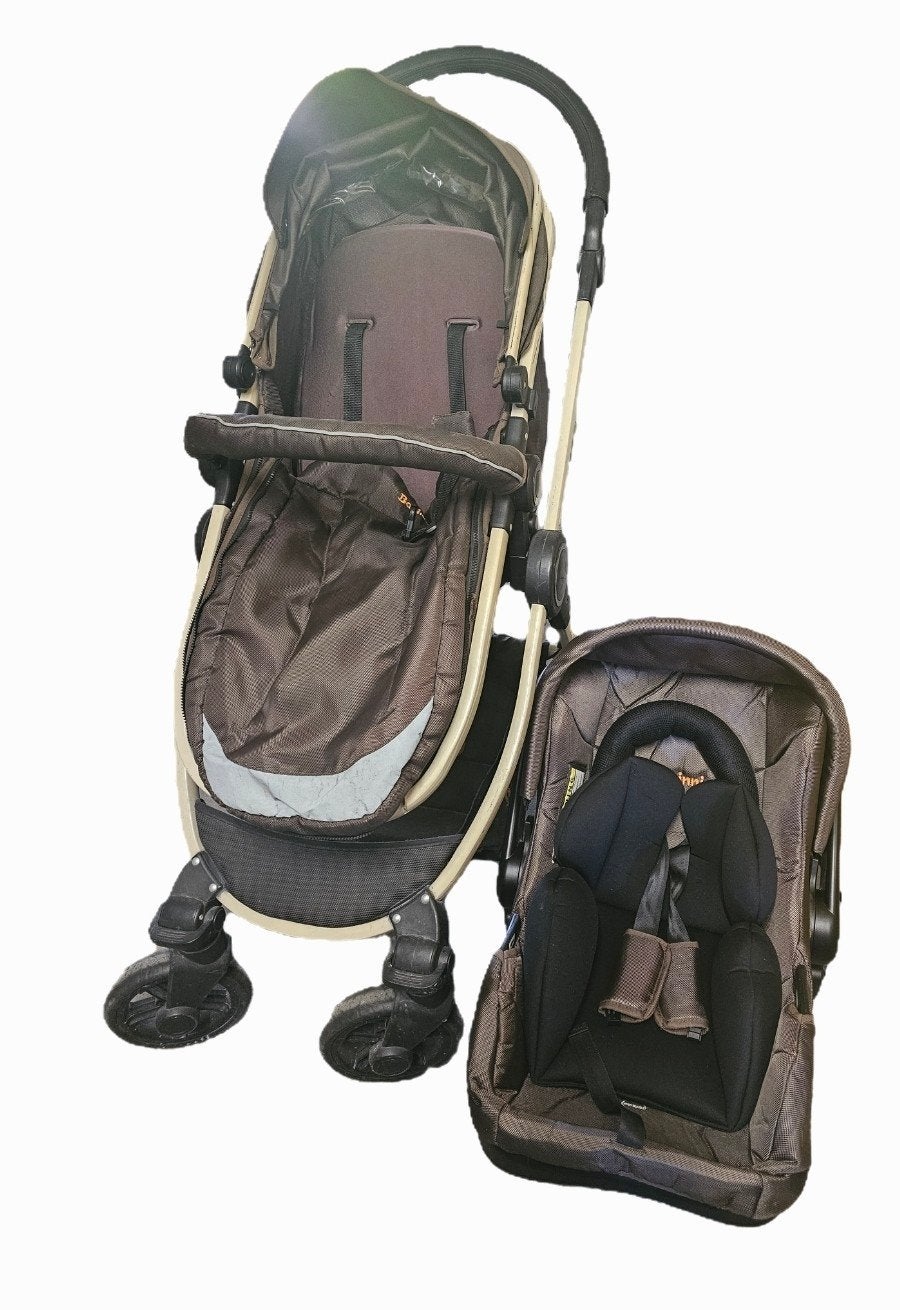 Baninni Combiwagen met autostoeltje - Zo goed als nieuw, Kinderen en Baby's, Kinderwagens en Combinaties, Ophalen of Verzenden