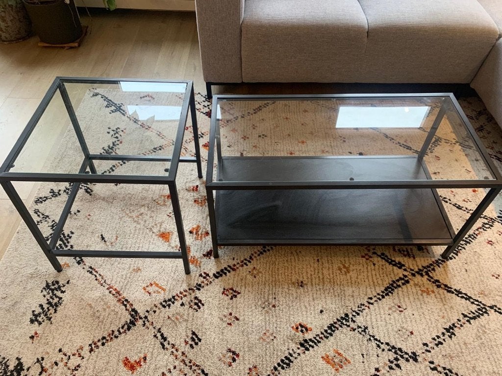 VITTSJÖ Nest of tables - black & glass, Minder dan 55 cm, Gebruikt, Rond, Glas