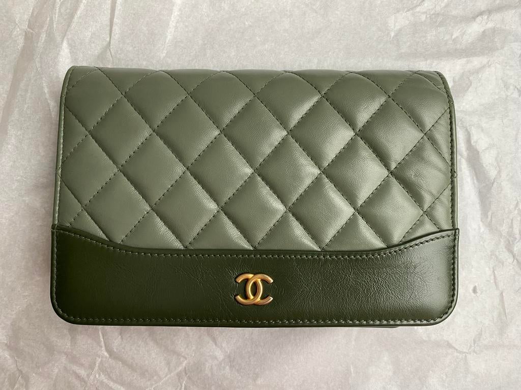 Chanel WOC Gabrielle, Ophalen of Verzenden, Zo goed als nieuw, Groen, Schoudertasje