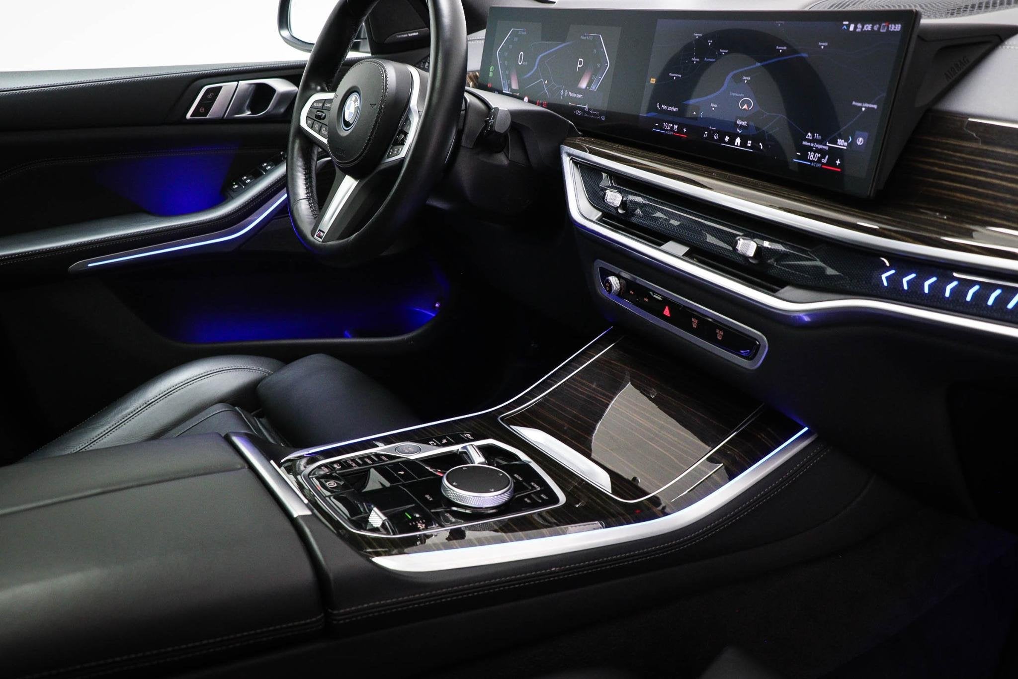 BMW X5 xDrive50e M-sport | PANORAMADAK | INDIVIDUAL VOLLEDER, Auto's, Gebruikt, 2395 kg, Met garantie (alle), Zwart