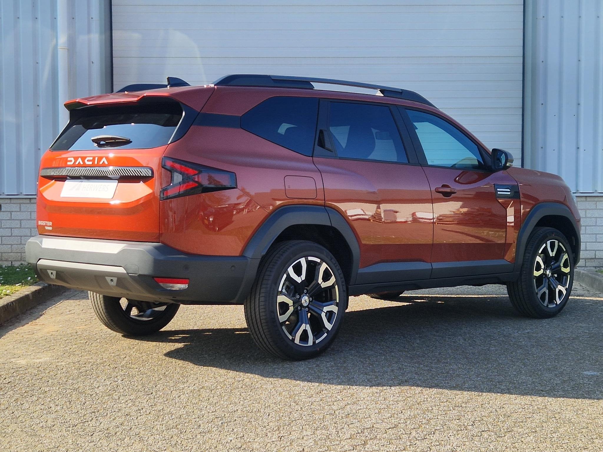 Dacia Bigster Full Hybrid 155pk Launch Edition / Panorama da, Auto's, Stof, Euro 6, 1199 cc, Origineel Nederlands