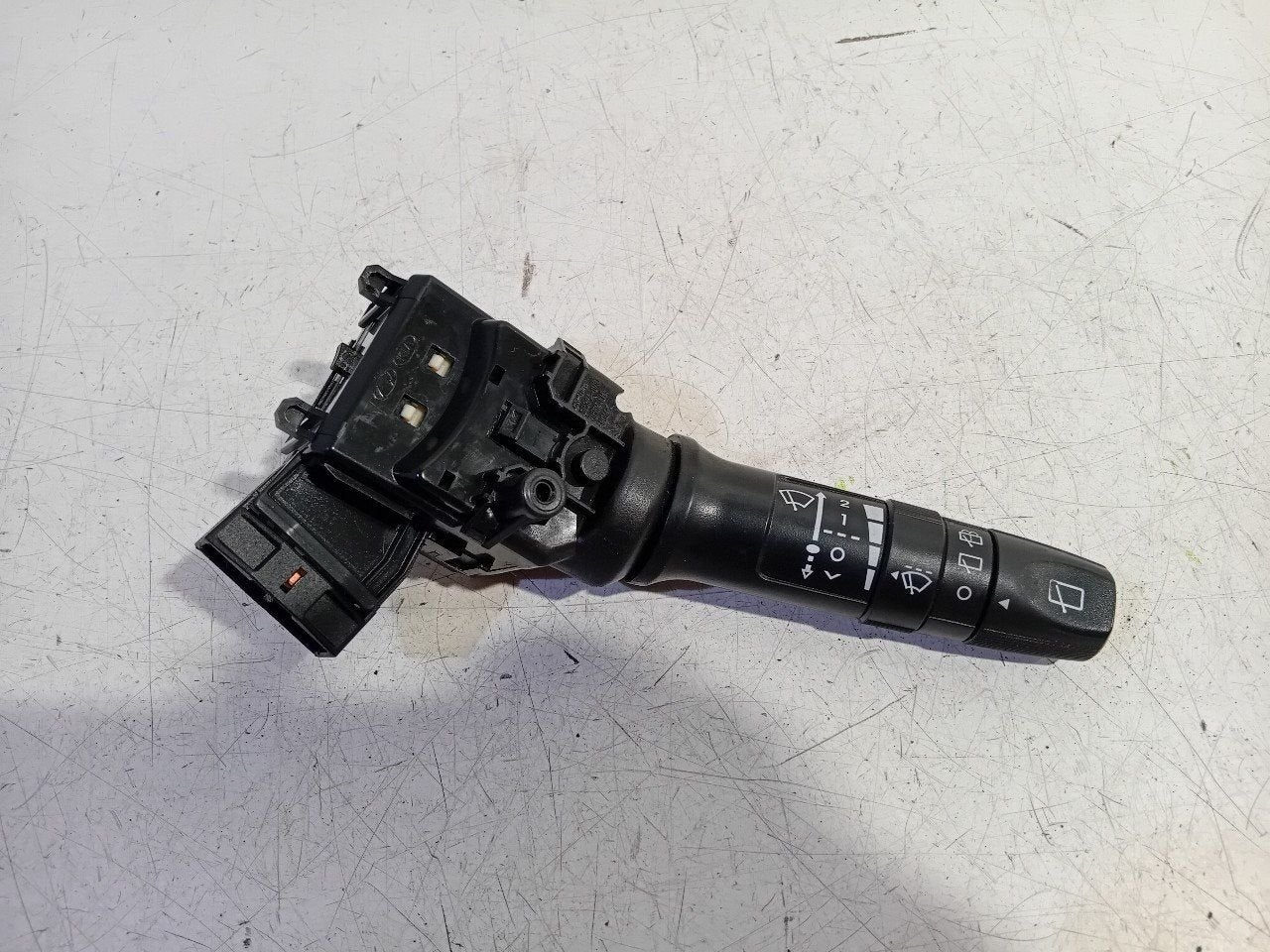 Ruitenwis schakelaar Kia Picanto, Onderdelen@venauto.nl, Van der Ven Autorecycling B.V., Ettenseweg 76, 4706 PB Roosendaal, The Netherlands