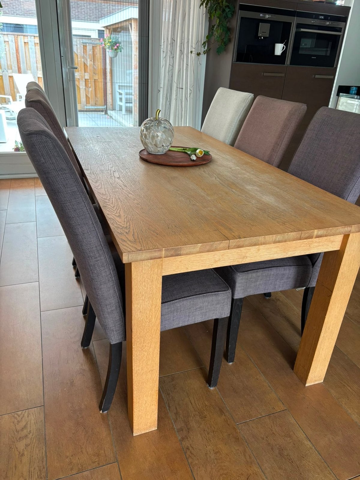 Complete Meubelset: Eettafel, Stoelen, Servieskast, Salontaf, Ophalen