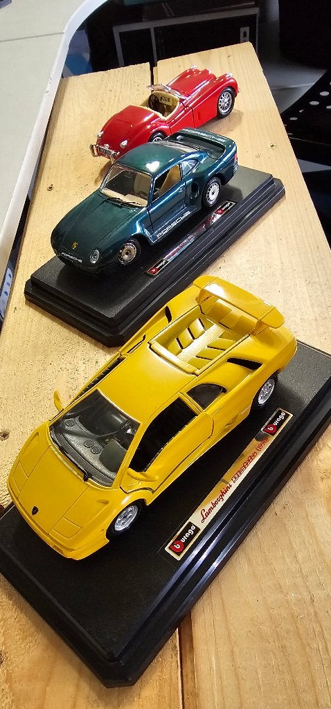 Burago auto's verzameling te koop, Hobby en Vrije tijd, Overige merken, Auto, Groter dan 1:32, Ophalen of Verzenden