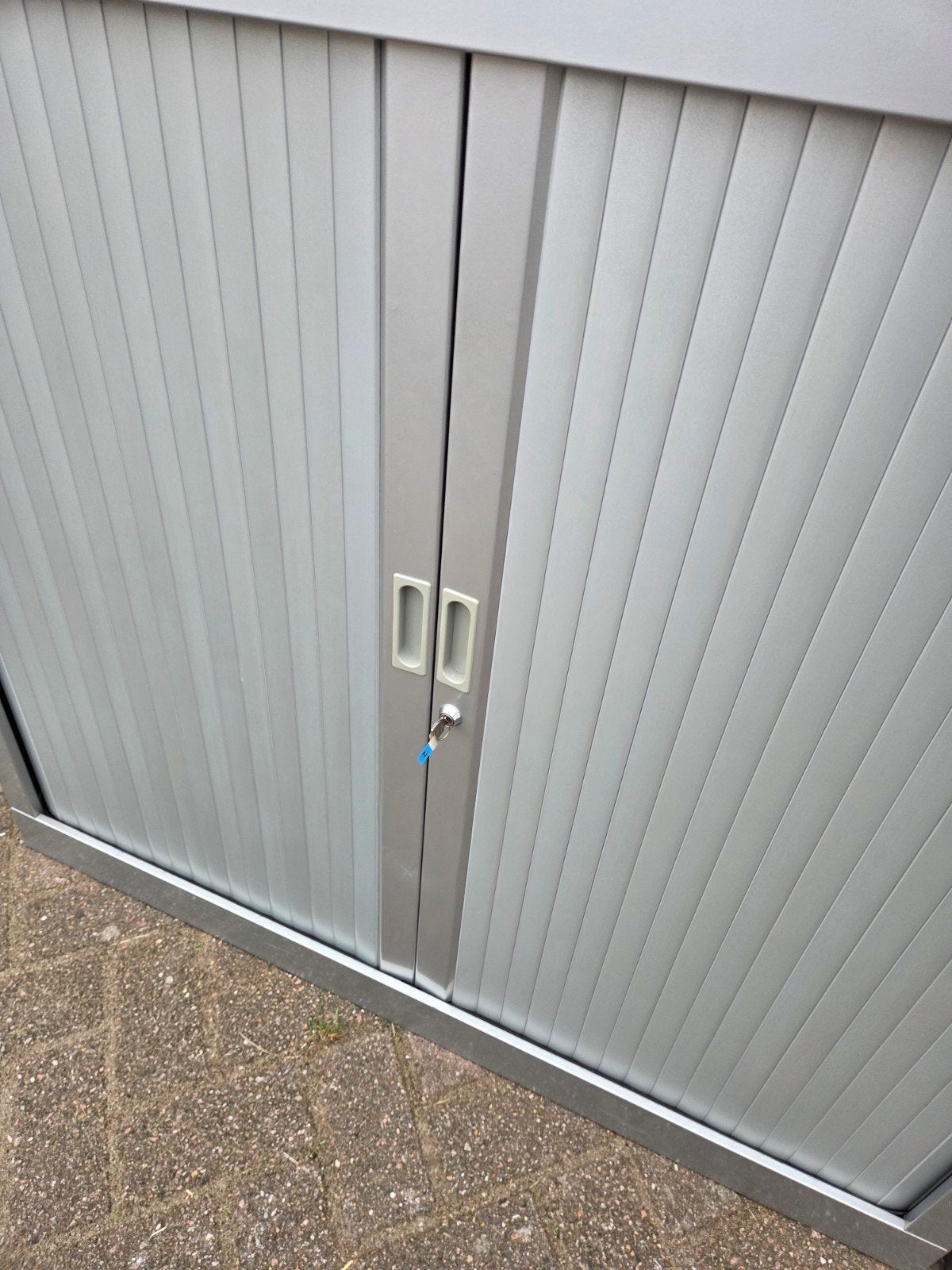 Mooie half hoge roldeurkasten (optie nieuw topblad div kleur, Ophalen, 100 tot 150 cm, 100 tot 150 cm, Meerdere deuren