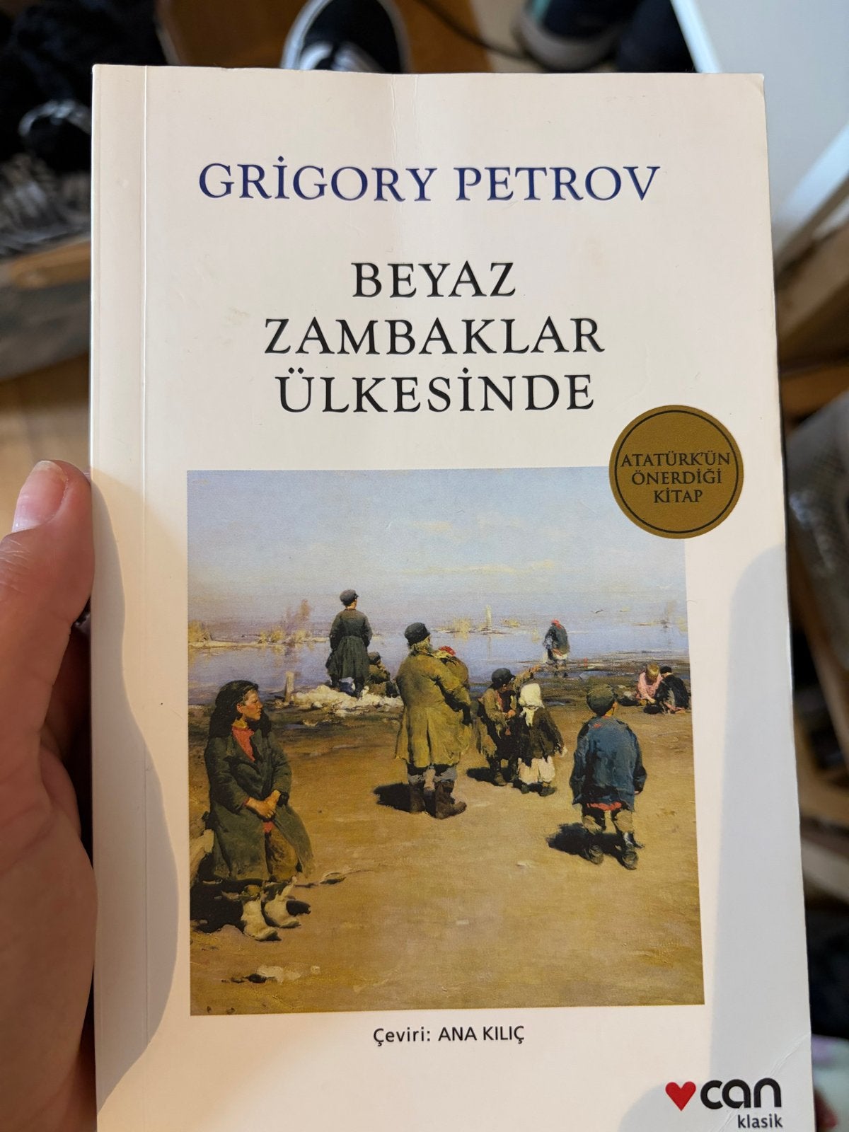 In het Land van Witte Lelies - Grigory Petrov, Ophalen of Verzenden, Zo goed als nieuw, Wereld overig