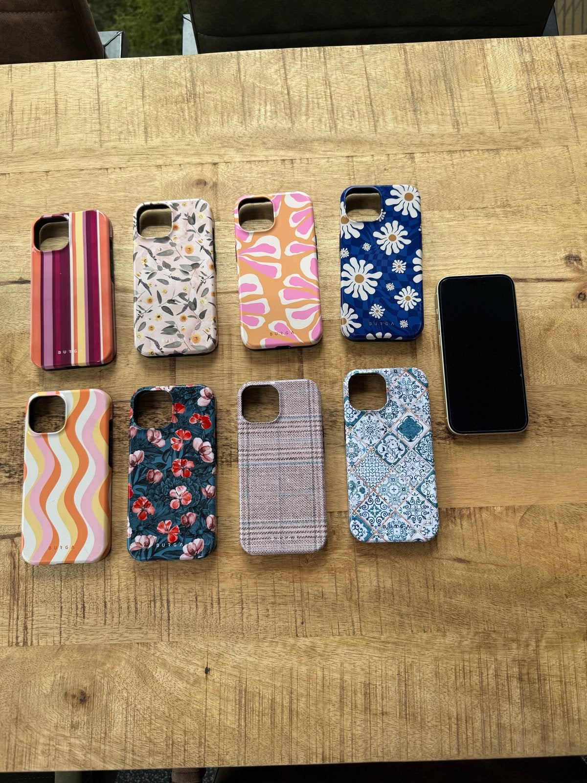 Burga iPhone 15 Hoesjes - Diverse Designs, Goede Conditie, IPhone 15, Gebruikt, Verzenden, Overige typen