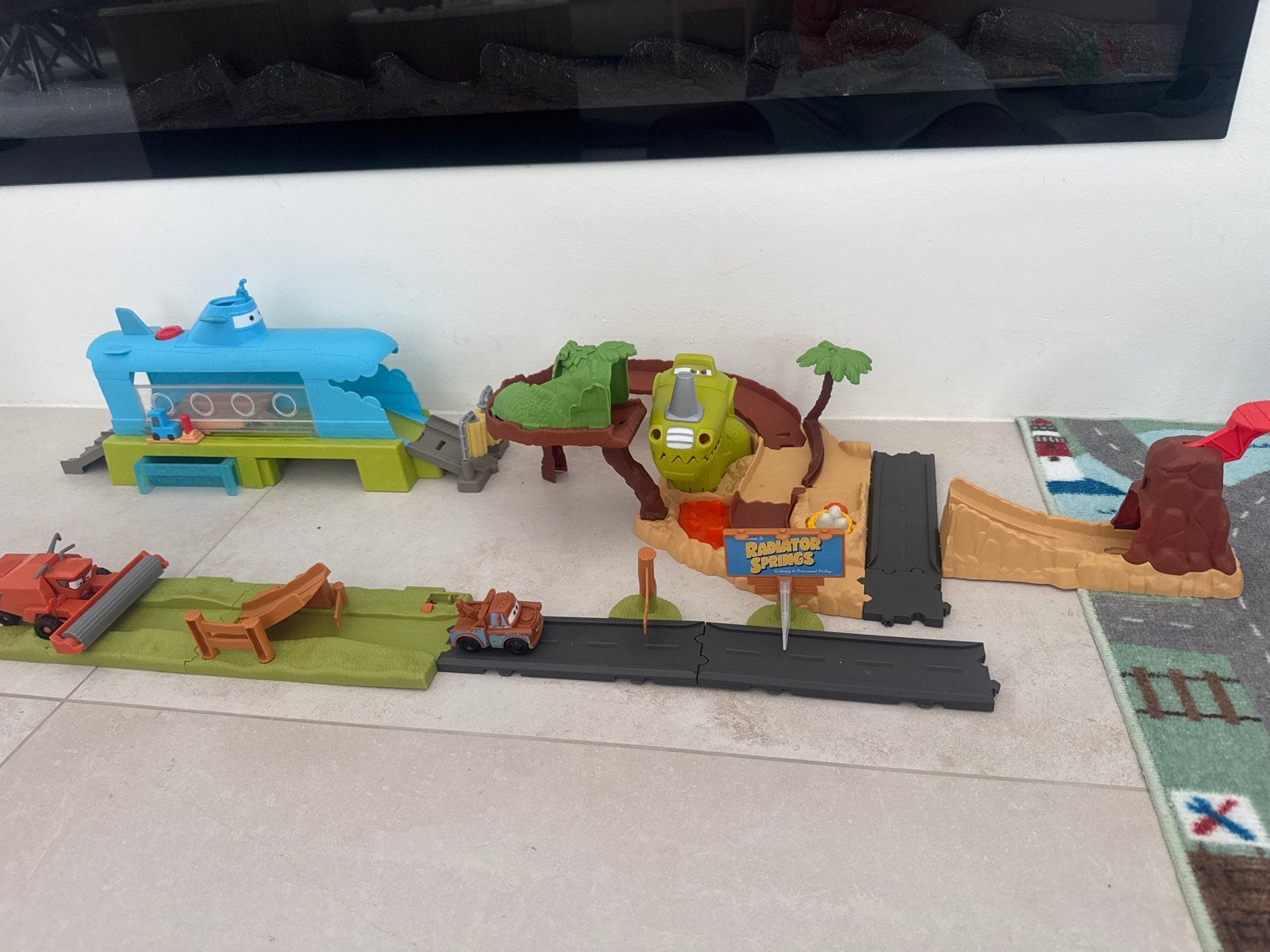 Cars speelset met carwash, Ophalen, Zo goed als nieuw