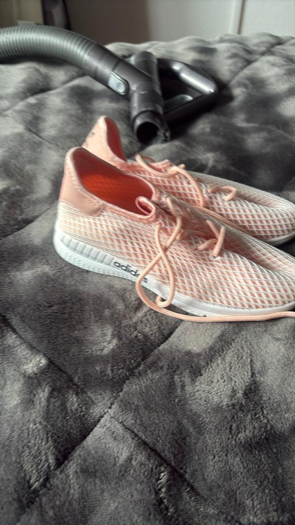 Leuke roze sneakers maat 38, Ophalen of Verzenden, Zo goed als nieuw, Roze, Sneakers of Gympen