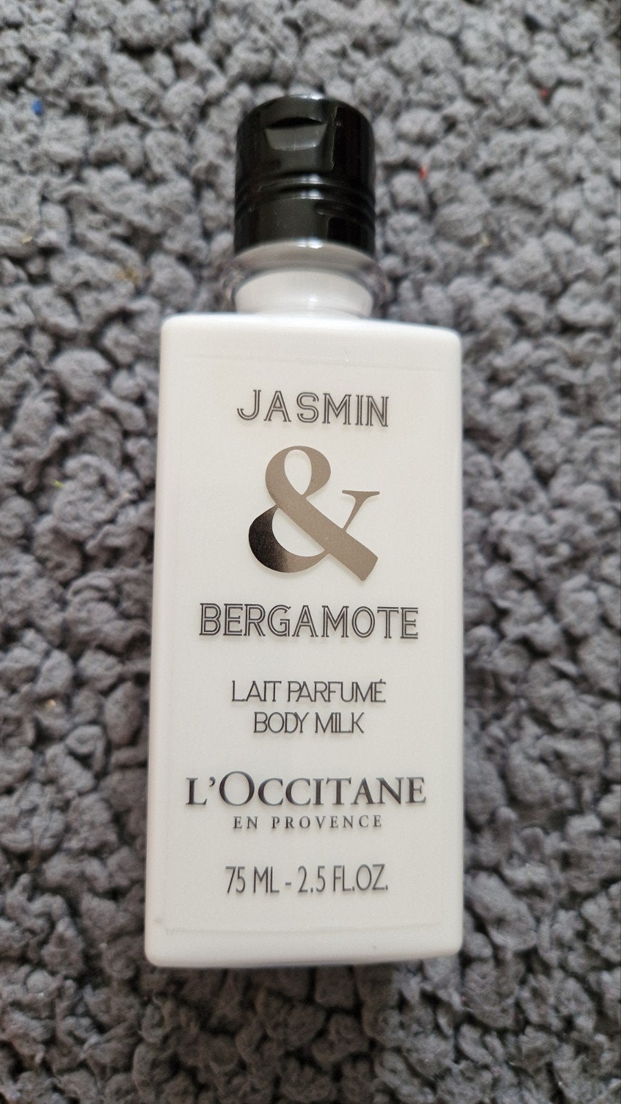 L'Occitane Jasmin & Bergamote Body Milk 75ml, Ophalen of Verzenden, Nieuw, Bodylotion, Crème of Olie