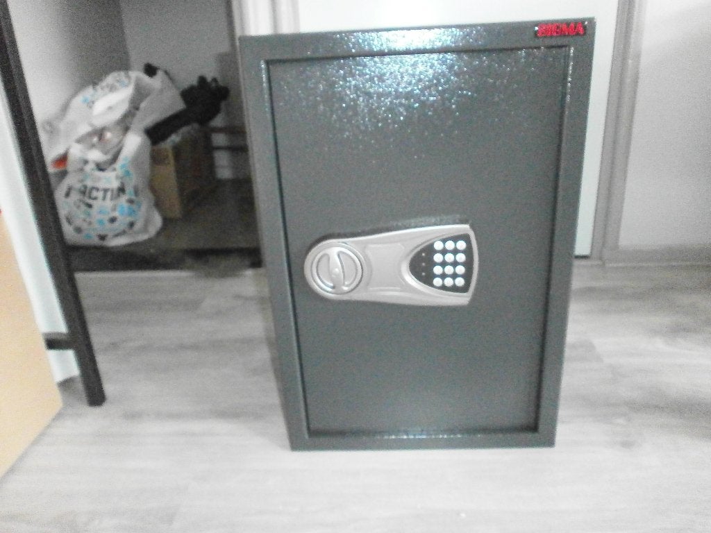 z.g.a.n,kluis met code 52cm hoog/35cm breed/36cm diep, Ophalen, Zo goed als nieuw