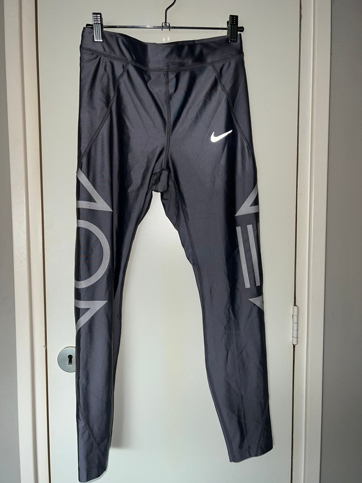 Nike sport legging petite, Zwart, Ophalen of Verzenden, Maat 34 (XS) of kleiner, Fitness of Aerobics