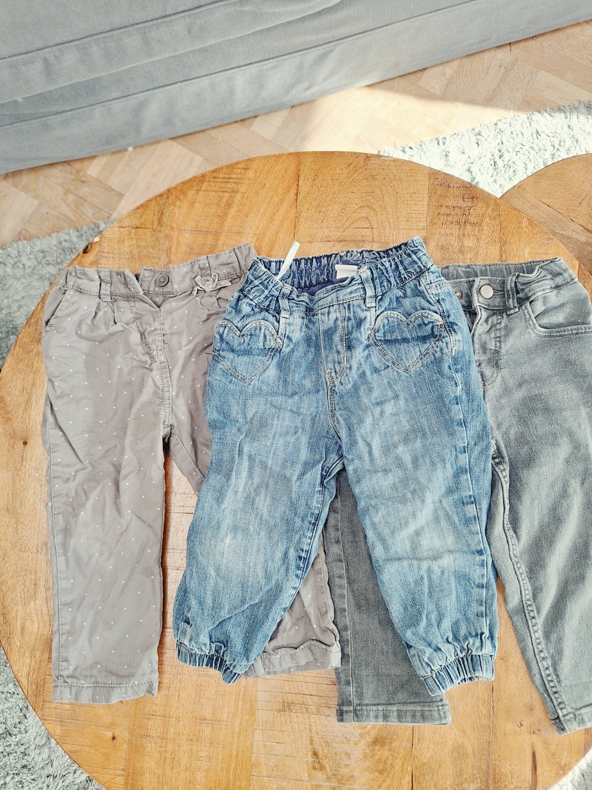 3 stoere meisjesbroeken maat 86. Hema, C&A, H&M, Kinderen en Baby's, Broekje, Meisje, Ophalen of Verzenden, Zo goed als nieuw