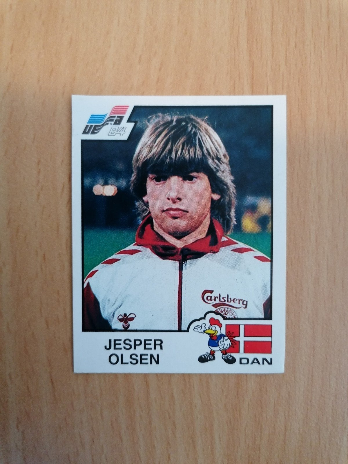 Panini Euro 84 #75 Jesper Olsen., Ophalen of Verzenden, Zo goed als nieuw, Buitenlandse clubs, Poster, Plaatje of Sticker