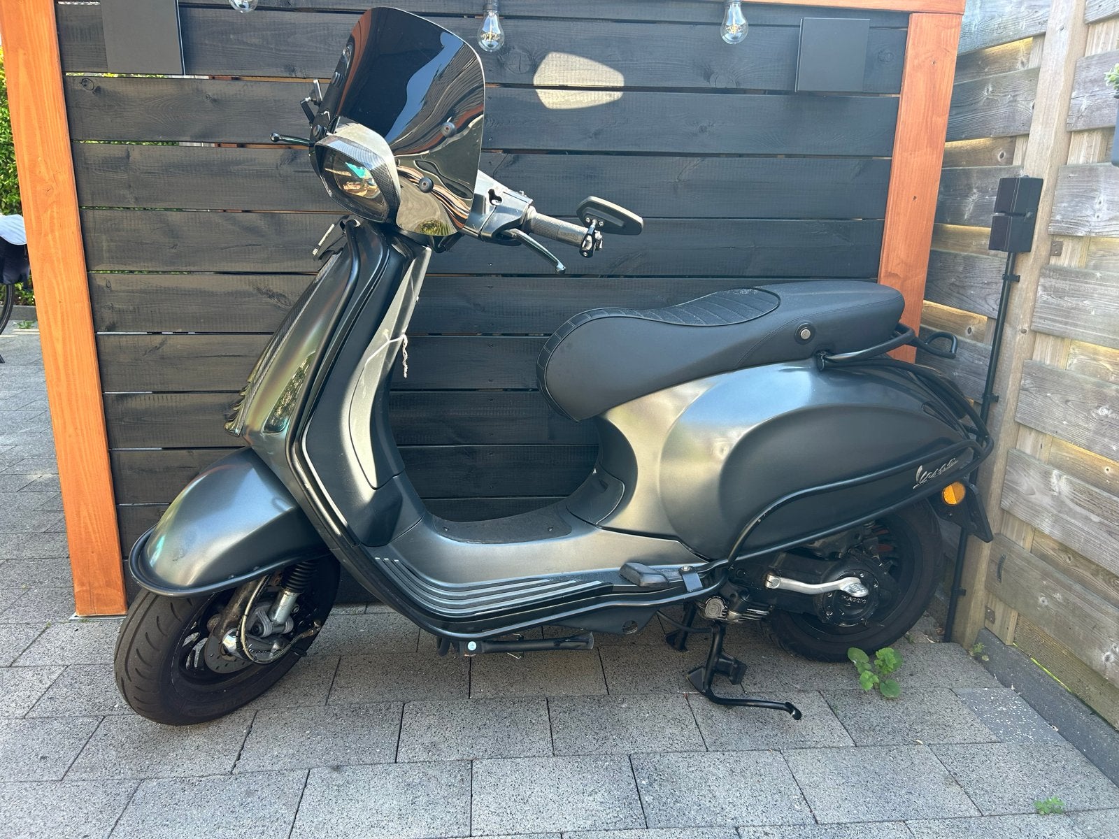 Vespa Sprint 2017 80cc 4T, 2V - Carbon Accessoires, Fietsen en Brommers, Brommers | Vespa, Ophalen, Gebruikt, Maximaal 45 km/u