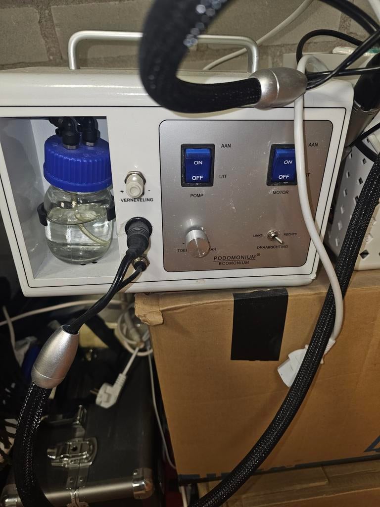 pedicure motor is KAPOT, Witgoed en Apparatuur, Ophalen of Verzenden, Hand- en Voetverzorging