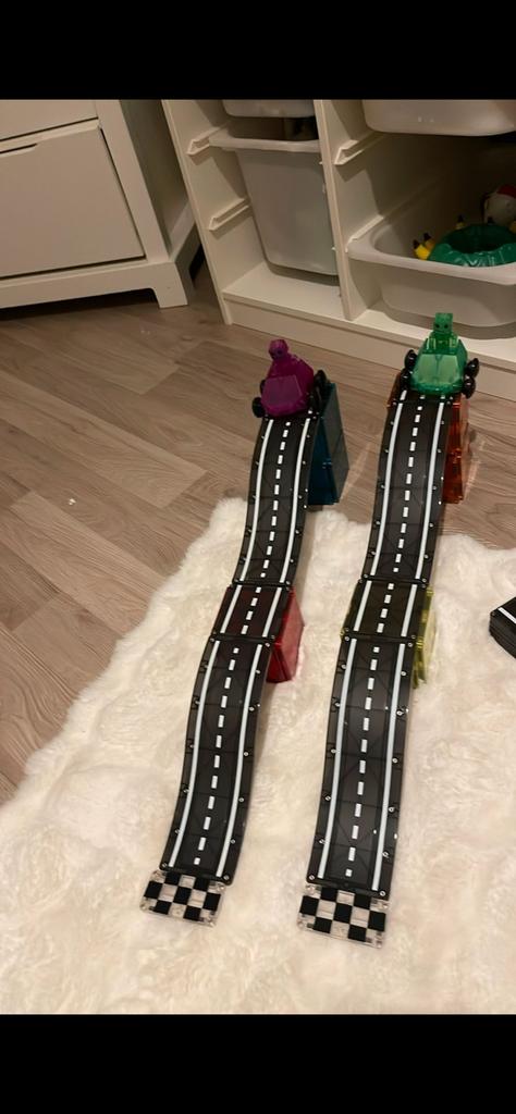 Magnatiles duo downhill en uitbreidingsset, Kinderen en Baby's, Speelgoed | Racebanen, Overige merken, Ophalen of Verzenden, Zo goed als nieuw