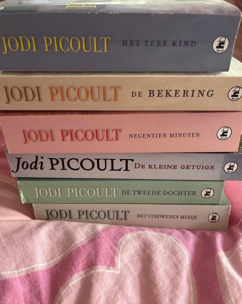 Jodi Picoult Boekenpakket (6 stuks), Ophalen of Verzenden, Gelezen