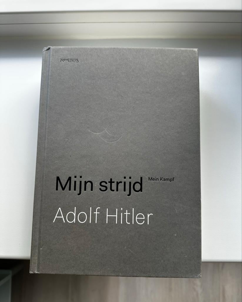 Mijn Strijd - Adolf Hitler (Nederlandse vertaling), Ophalen, 20e eeuw of later, Zo goed als nieuw
