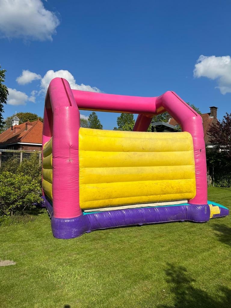 Opblaasbaar Springkasteel - Kleurrijk Plezier!, Ophalen of Verzenden, Gebruikt