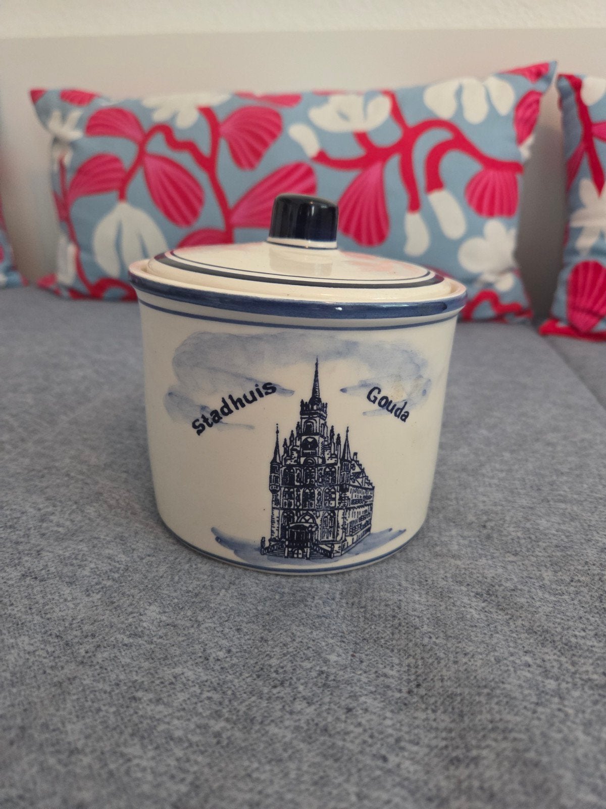 Vintage Goudse Siroopwafel Pot - Stadhuis Gouda, Antiek en Kunst, Ophalen of Verzenden