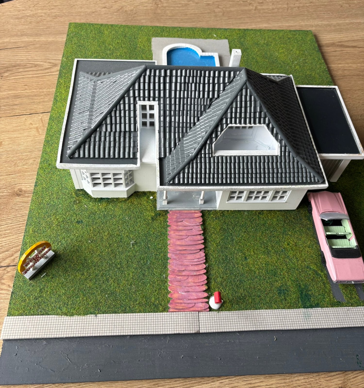 Flodder huis met chevrolet caprise 1.50, Ophalen of Verzenden, Auto