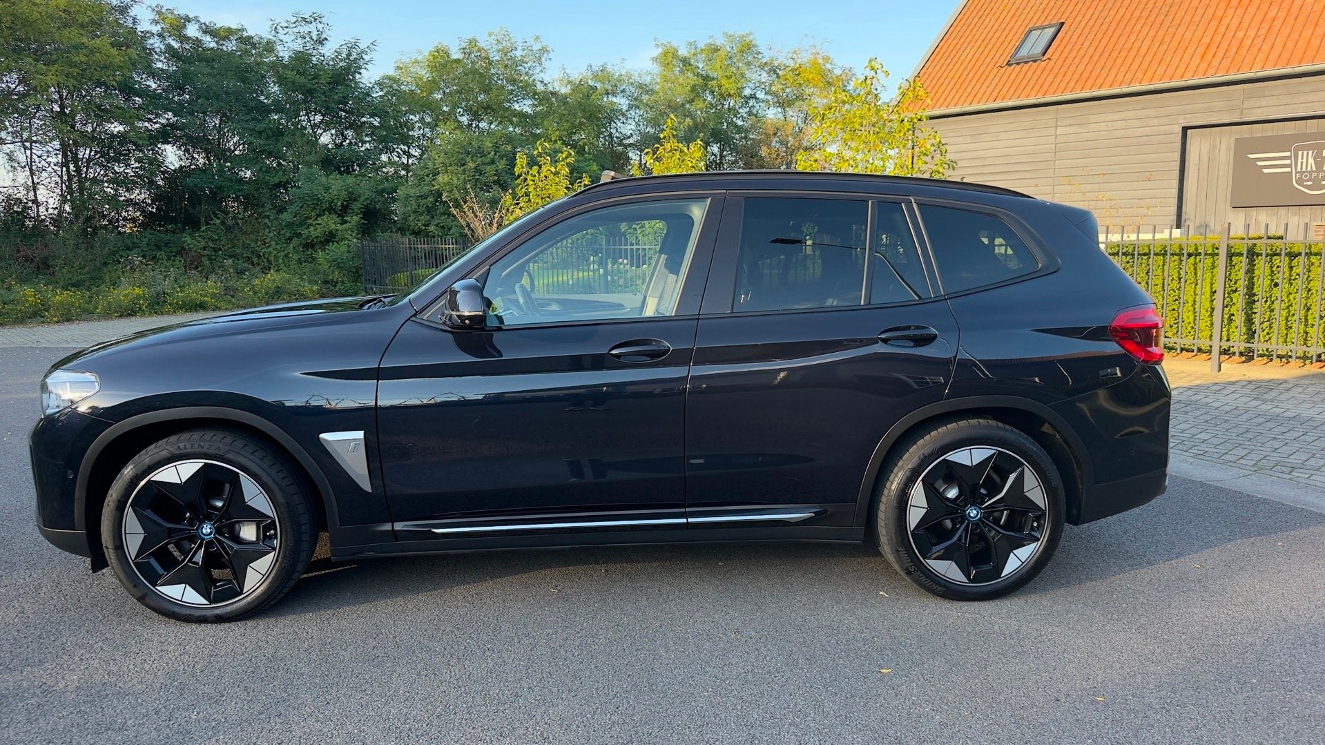 BMW IX3 High Executive 80 kWh SOH 98% PANORAMADAK/HEAD-UP/HA, Auto's, Dealer onderhouden, Achterwielaandrijving, Gebruikt, 1333 min