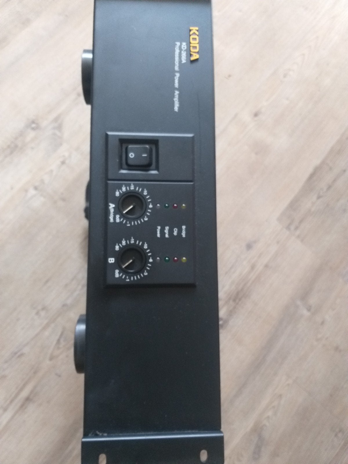 Professionele eindversterker, Ophalen of Verzenden, Zo goed als nieuw, Minder dan 500 watt
