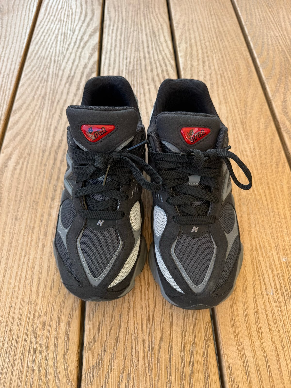 New Balance 9060BK Sneakers - Maat 36, Kleding | Dames, Ophalen, Zo goed als nieuw, Zwart, Sneakers of Gympen