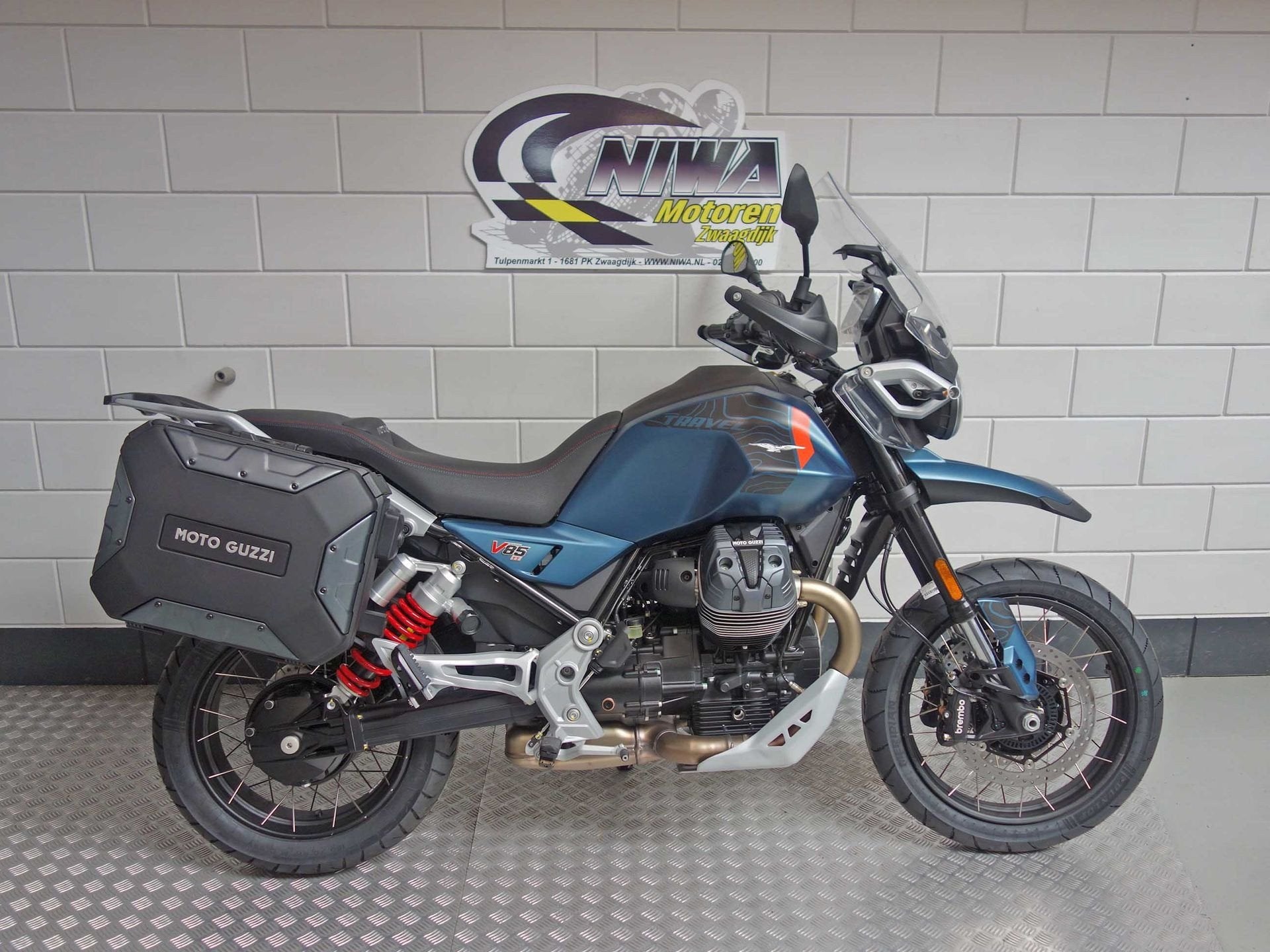 Moto Guzzi V85 TT Travel, Motoren, Meer dan 35 kW, Overig, ABS, Gebruikt