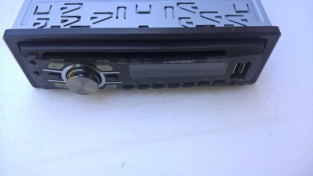 TE koop aangeboden mooi auto cd speler pioneer usb, Ophalen of Verzenden, Nieuw