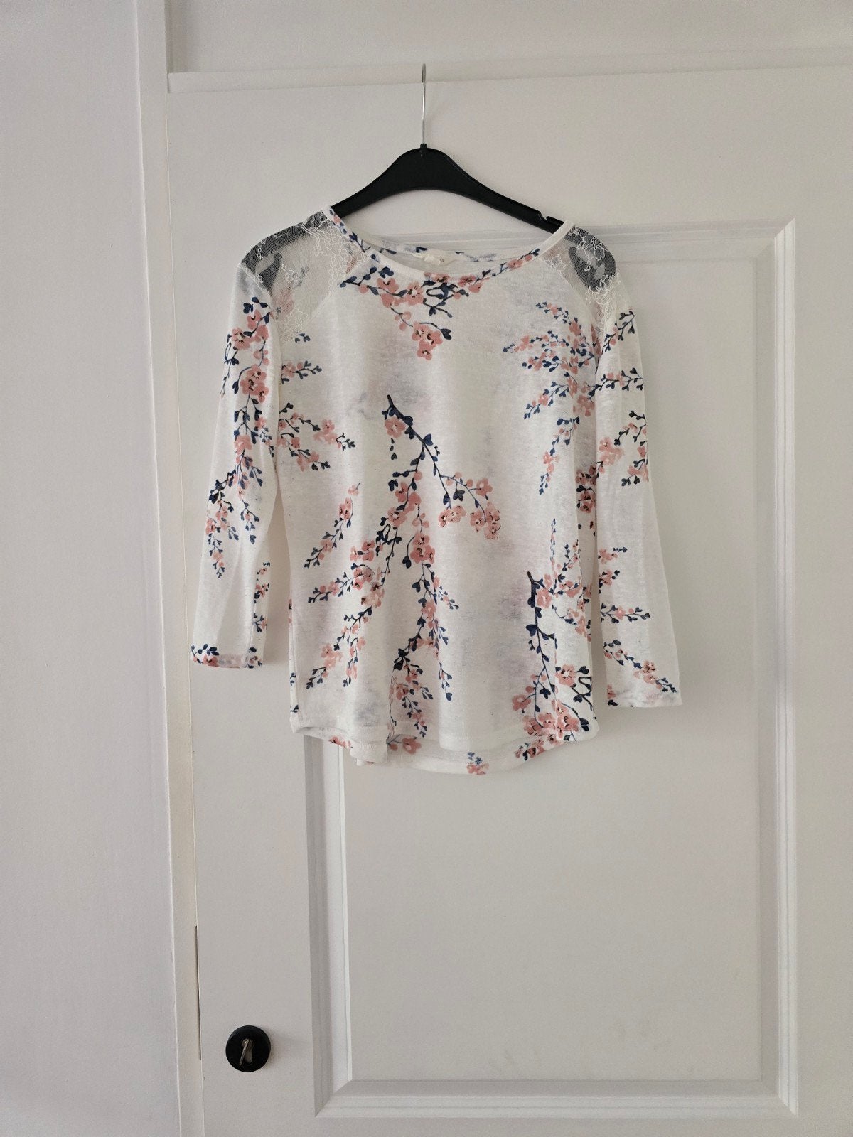 Springfield bloemenprint top met kant - Maat XL, Wit, Springfield, Maat 46/48 (XL) of groter, Ophalen of Verzenden
