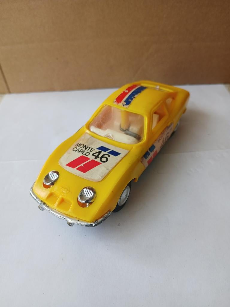 Leuke plastic Opel GT. Hong Kong, Hobby en Vrije tijd, Modelauto's | 1:43, Gebruikt, Auto, Overige merken, Ophalen of Verzenden