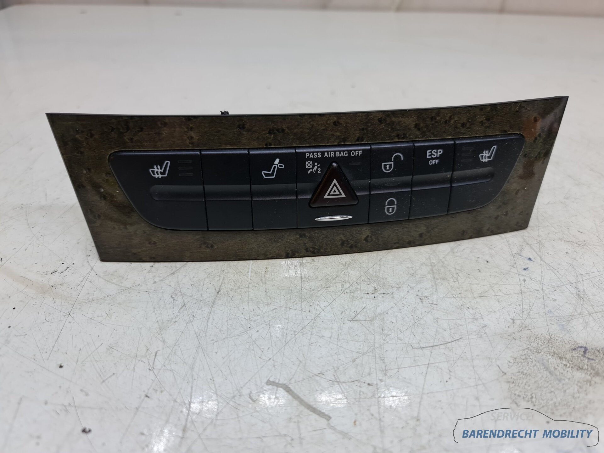 Mercedes E Klasse W211 front bedieningspaneel CD wisselaar A, Gebruikt, Mercedes-Benz AG, Mercedes-Benz, Ophalen of Verzenden