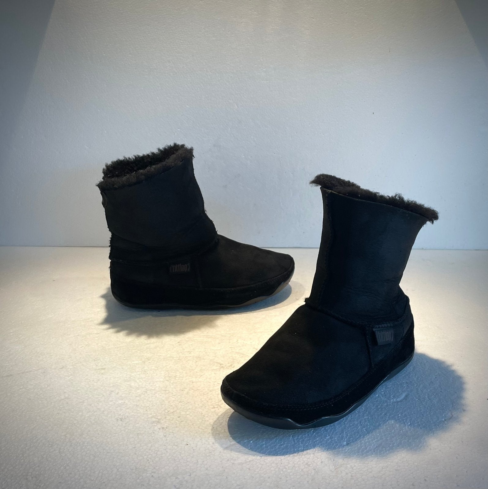 FitFlop Original Mukluk Shorty Shearling gevoerde Laarzen 38, Ophalen of Verzenden, Gedragen, Lage of Enkellaarzen
