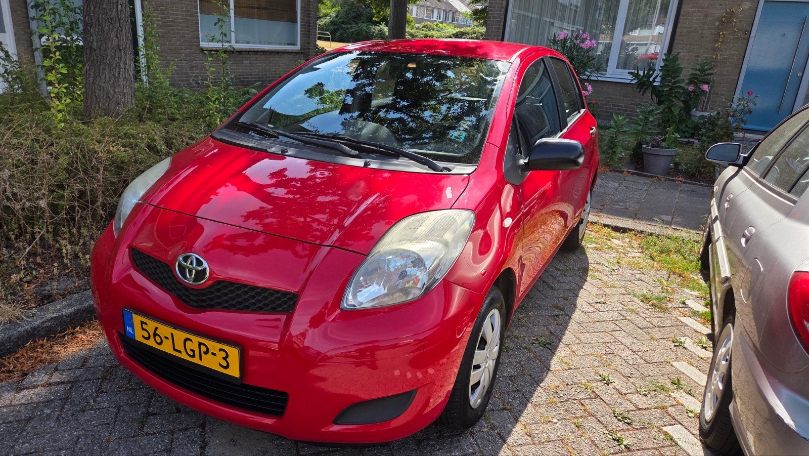 Toyota Yaris 1.0 VVT-i 2010 Benzine | APK 04-2027 | Trekhaak, Bedrijf, Handgeschakeld, Yaris, Hatchback
