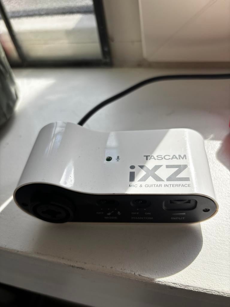 Tascam iXZ microfoon- en gitaarinterface., Muziek en Instrumenten, Mengpanelen, Ophalen of Verzenden, Zo goed als nieuw, Minder dan 5 kanalen