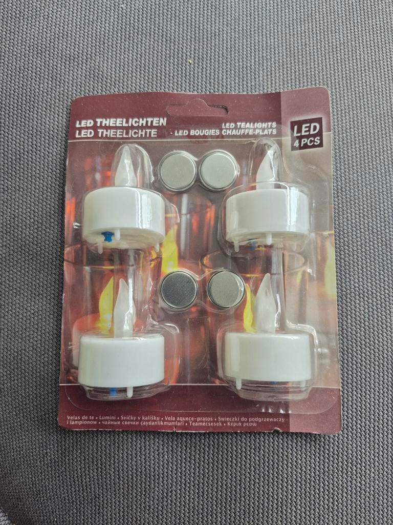 LED Theelichtjes - 4 stuks met batterijen, Kunststof, Wit, Nieuw, Ophalen of Verzenden