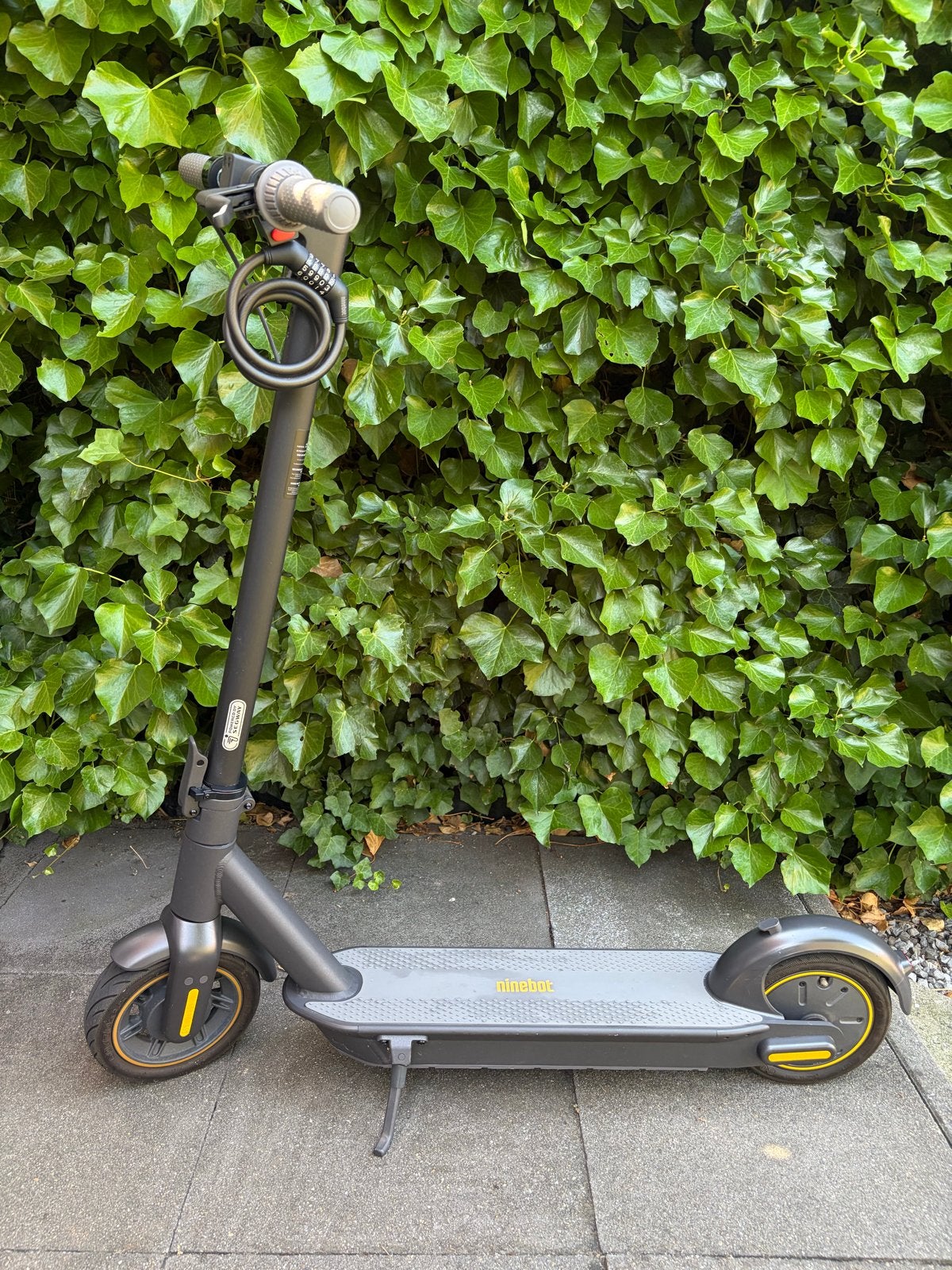 Segway Ninebot Max g30p, Fietsen en Brommers, Steps, Ophalen, Zo goed als nieuw, Elektrische step (E-scooter)