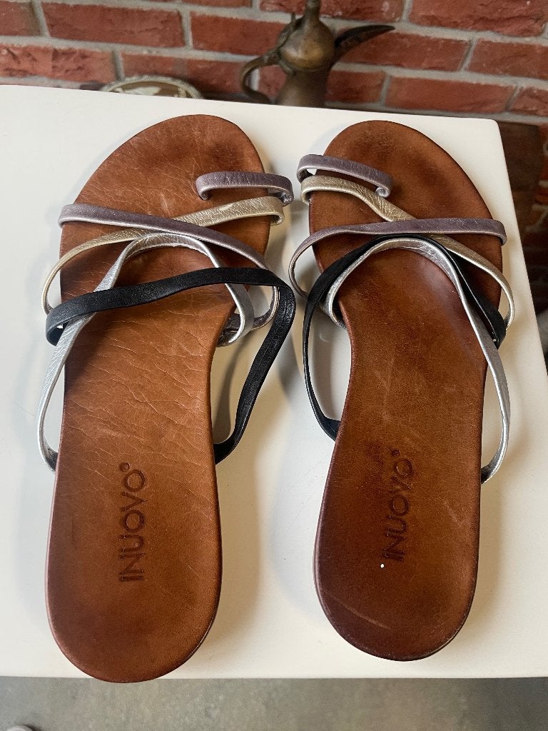 Mooie slippers van Inuovo maat 42, Slippers, Bruin, Inuovo, Ophalen of Verzenden