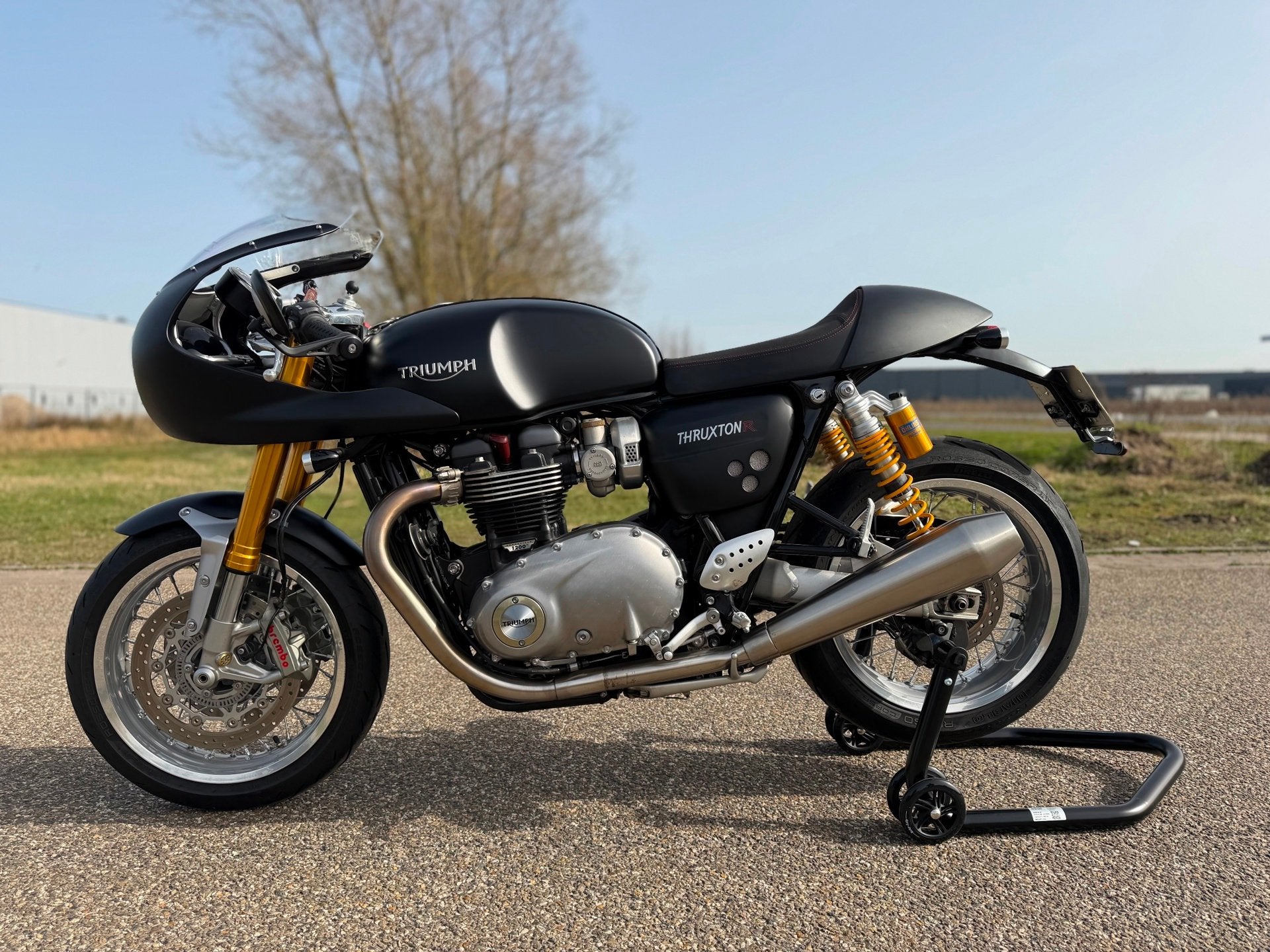 Triumph Chopper Thruxton 1200 R Cafe Race edition, Motoren, Info@triumph.com, Chopper, Meer dan 35 kW, 1200 cc