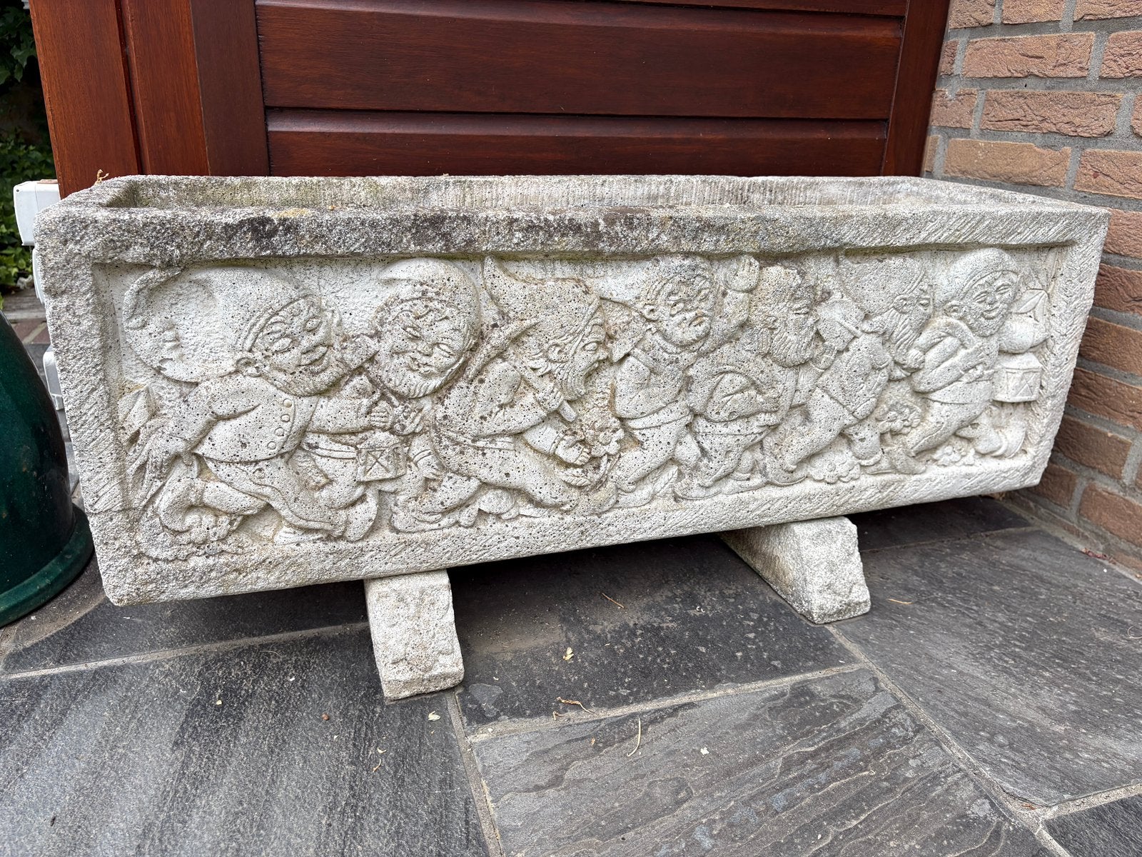 Plantenbak beton met kabouters, Ophalen, Gebruikt, 100 cm of meer, Beton