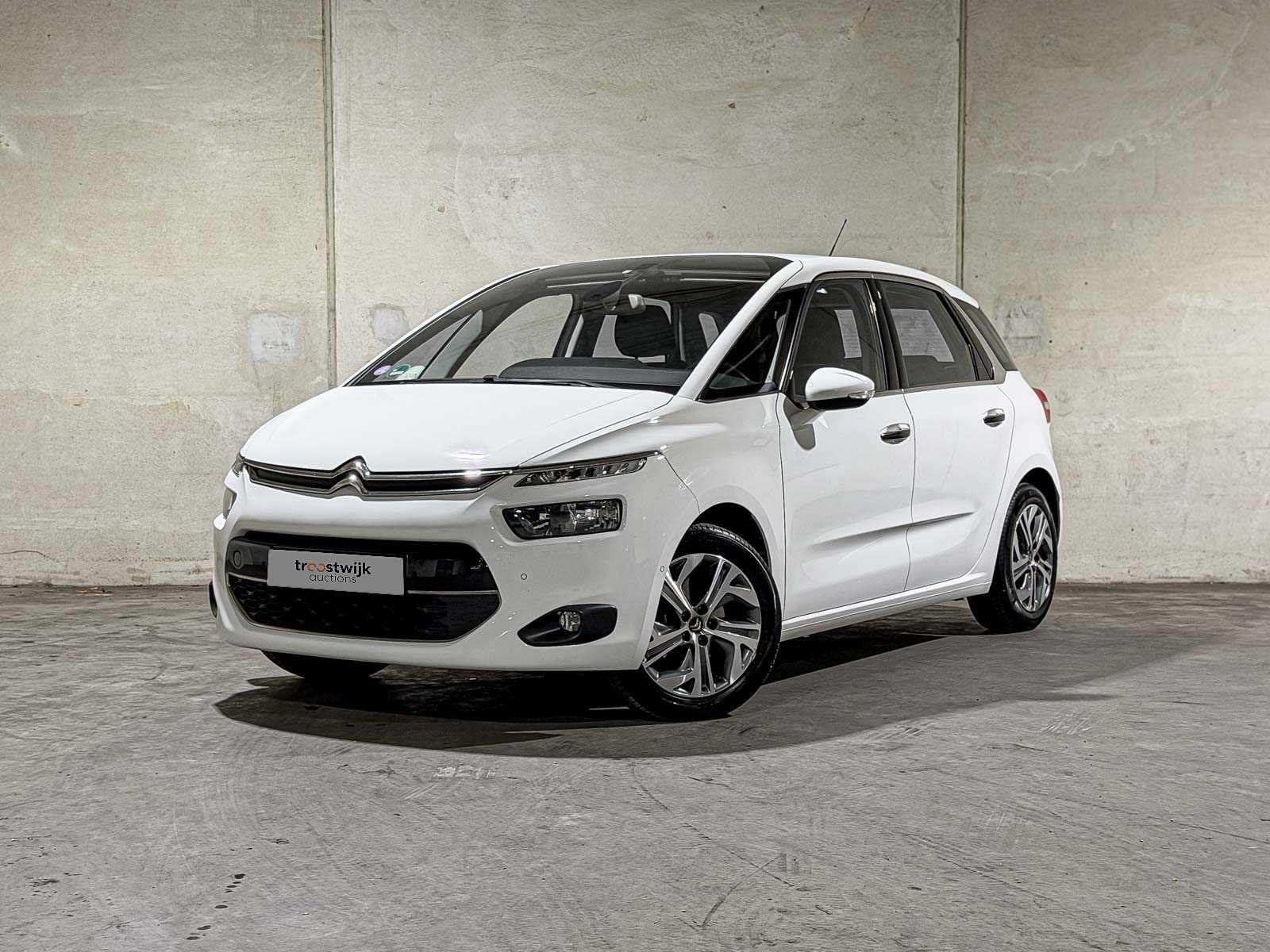 Citroen C4 Picasso 1.2 PureTech Shine 131pk 2015, JH-153-R, Auto's, Voorwielaandrijving, Gebruikt, Euro 6, 1199 cc
