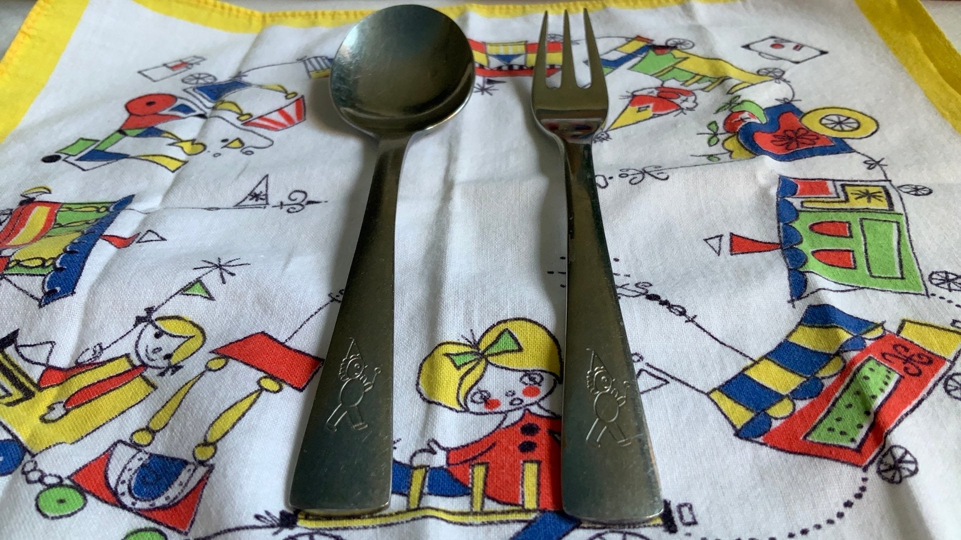 Vintage Keltum Durfine kinderbestekje lepel en vork/kabouter, Antiek en Kunst, Antiek | Bestek, Ophalen of Verzenden